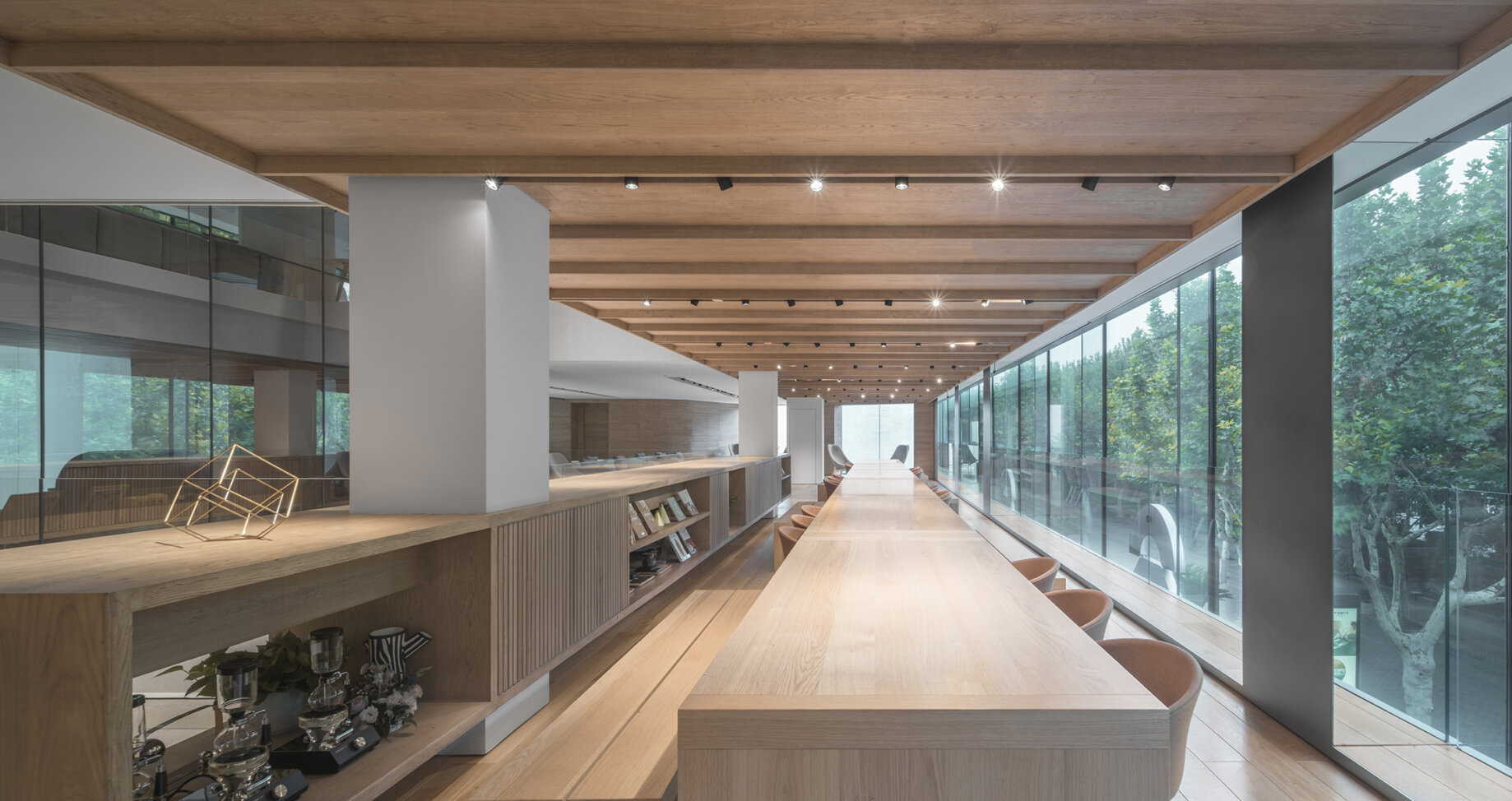 NIO West Lake - interior